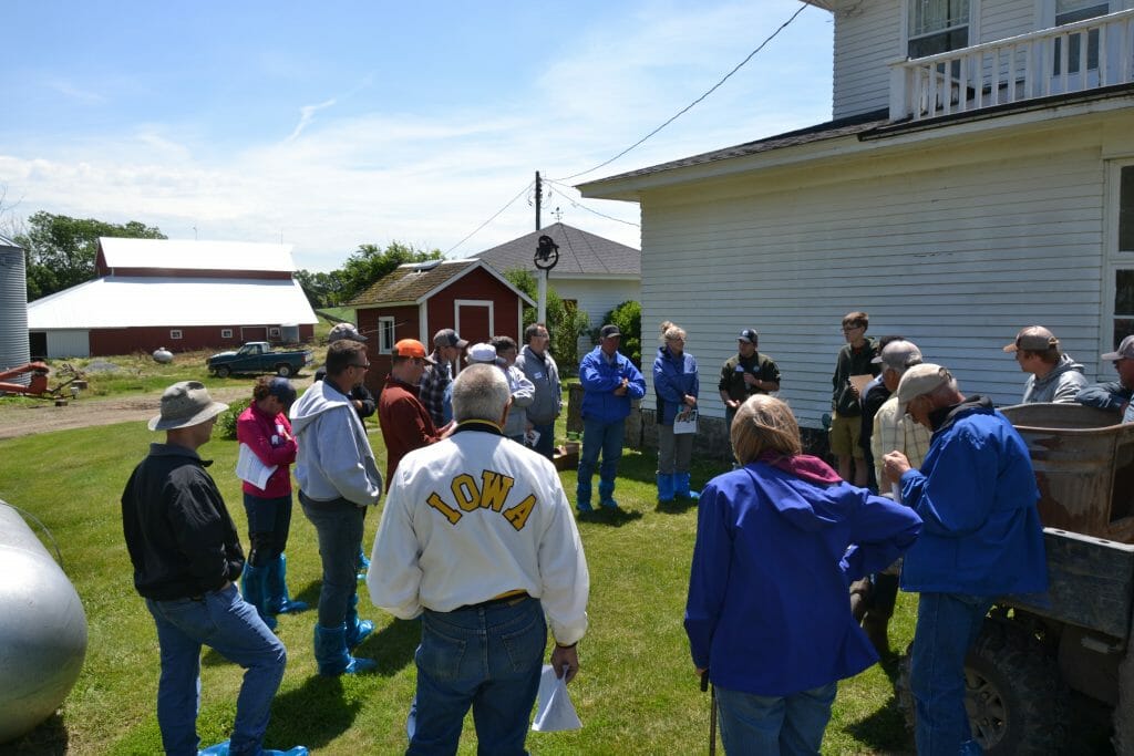 field day attendees veterinarian pig health