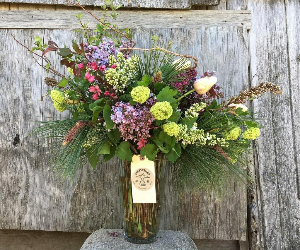 Barnswallow flower arrangement#2
