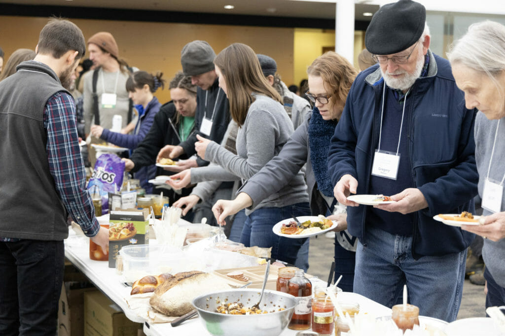 2023 Annual Conference Crowd at Pickles and Preserves dinner