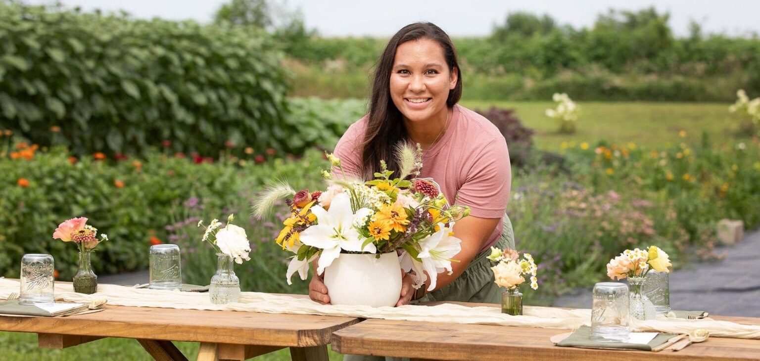 Making a Home for Pollinators on an Urban Flower Farm: How Engelbrecht Farm is Supporting Native Insects and Farm Sustainability