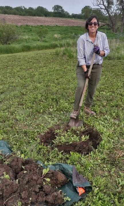 Ruth Rabinowitz planting tree
