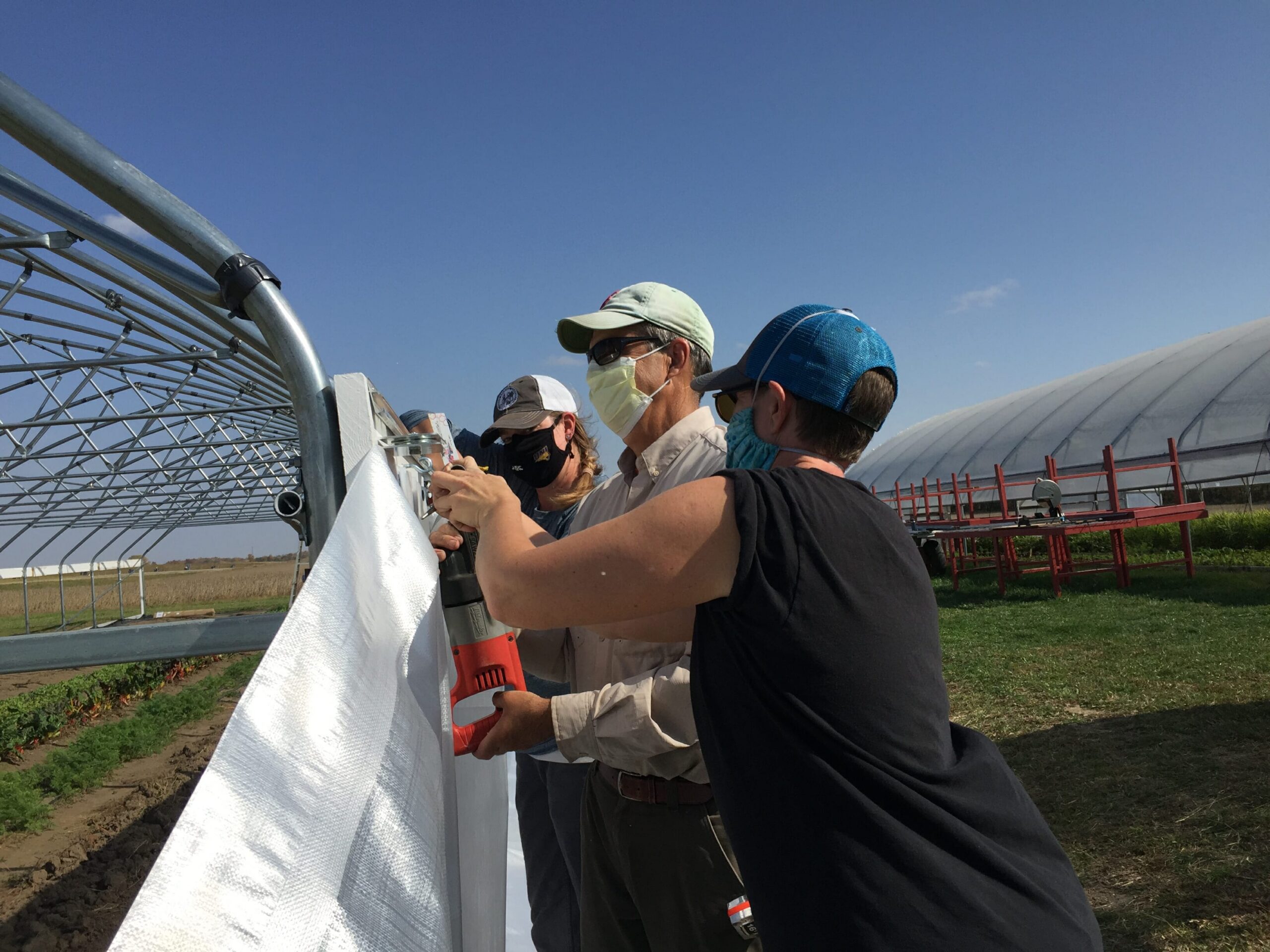High tunnel build at Donna Warhover's Oct. 2020 (2)
