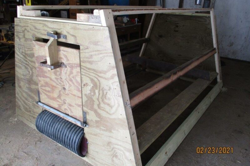 Build Your Own “Practical Farrowing Box”
